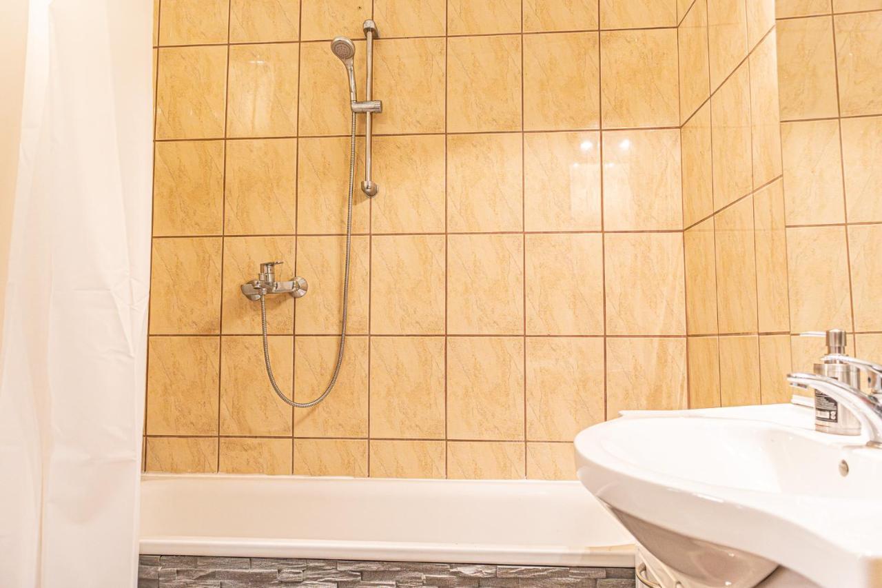 Elegant Haven: Stylish And Spacious 3Br Apartment ウィーン エクステリア 写真
